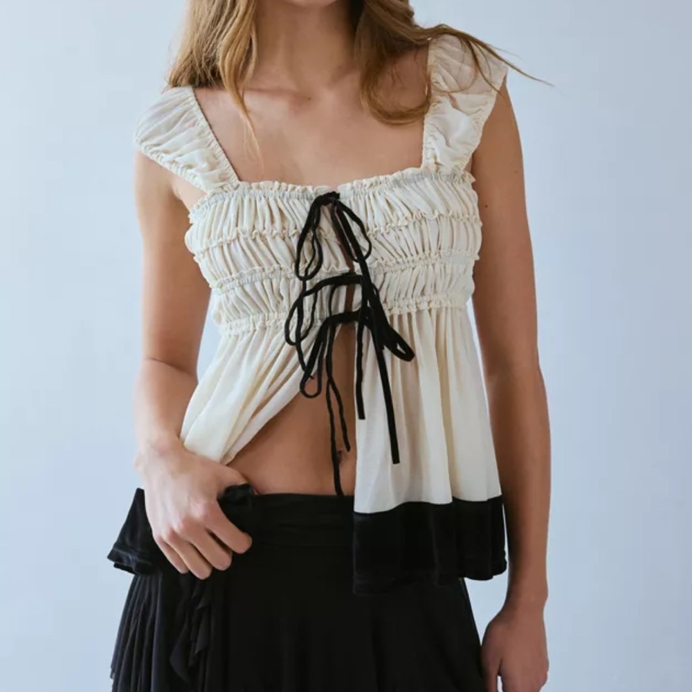 UO Kimchi Blue Melissa Tie Front Babydoll Blouse - Picture 1 of 5